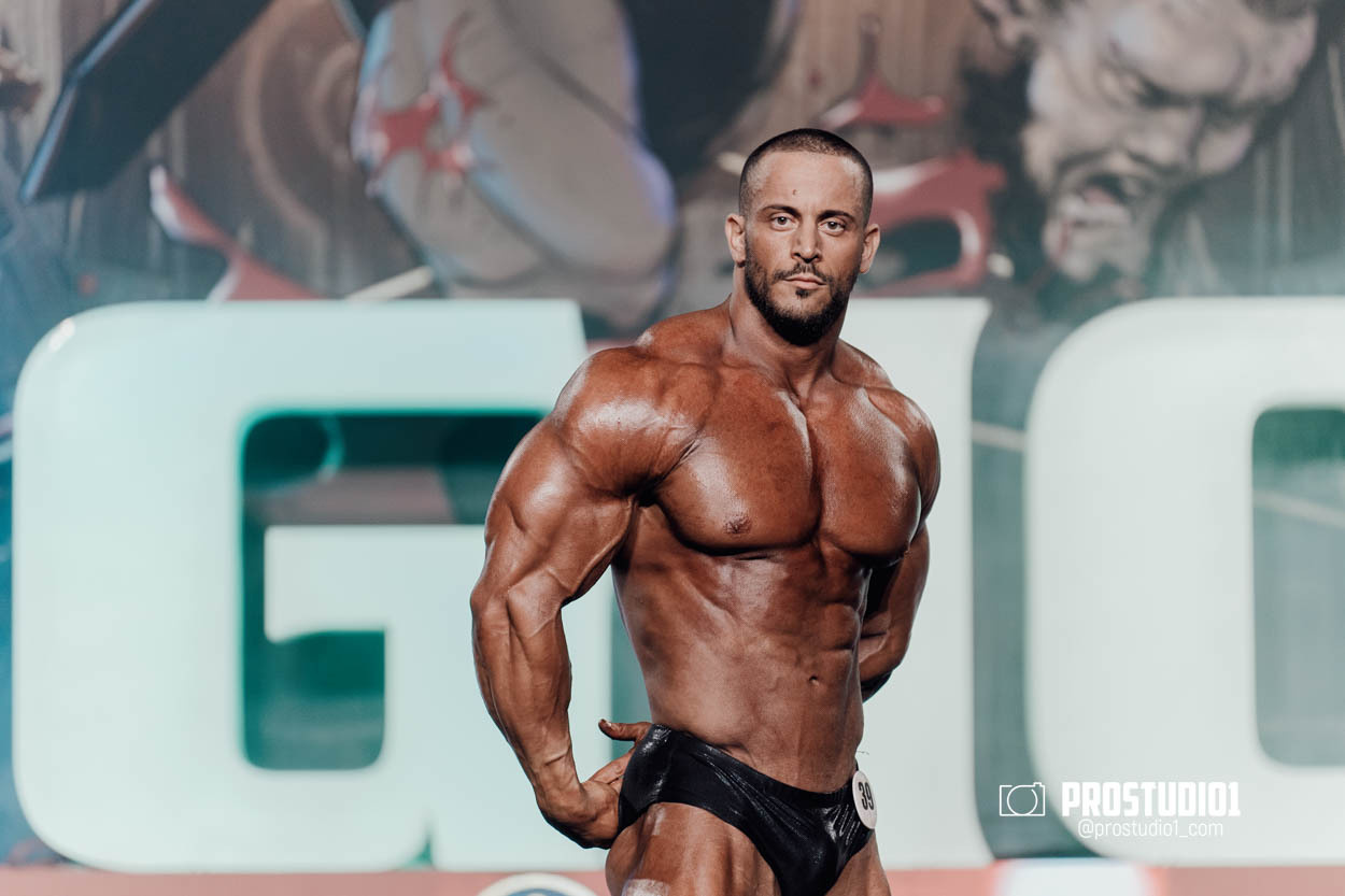 CLASSIC MEN’S PHYSIQUE. Photo & Video Production Studio #1