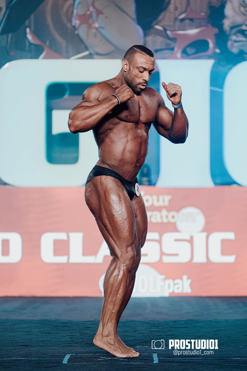 CLASSIC MEN’S PHYSIQUE. Photo & Video Production Studio #1