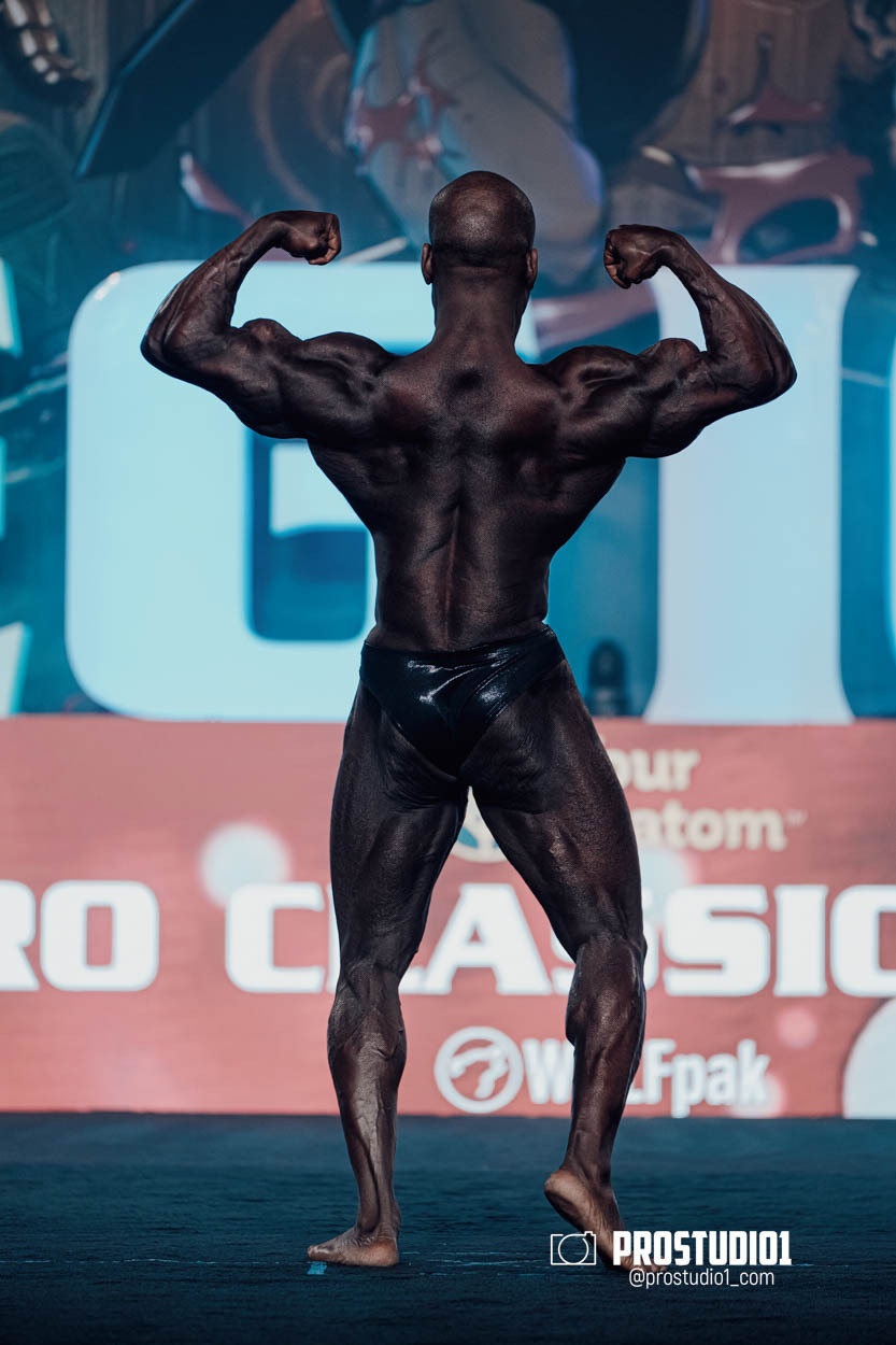 CLASSIC MEN’S PHYSIQUE. Photo & Video Production Studio #1