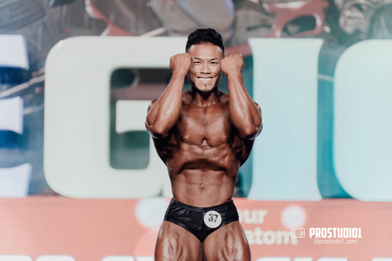 CLASSIC MEN’S PHYSIQUE. Photo & Video Production Studio #1