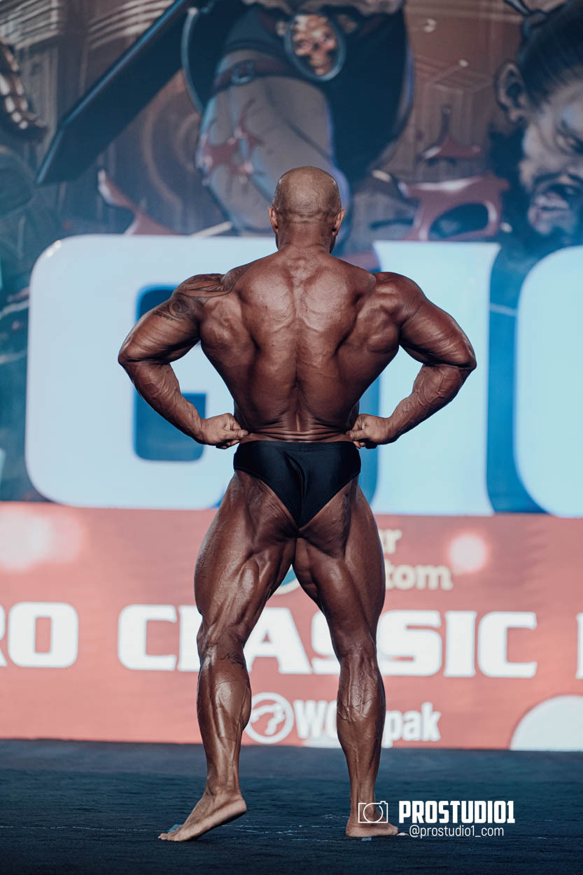 CLASSIC MEN’S PHYSIQUE. Photo & Video Production Studio #1