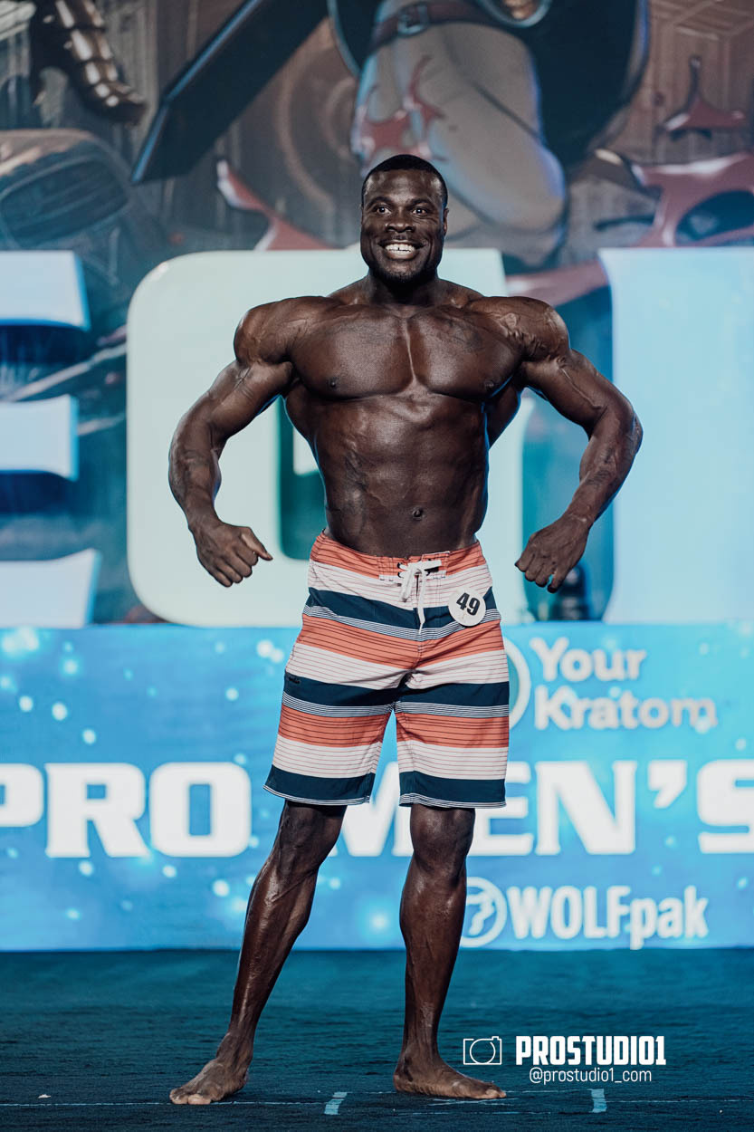 MEN’S PHYSIQUE. Photo & Video Production Studio #1