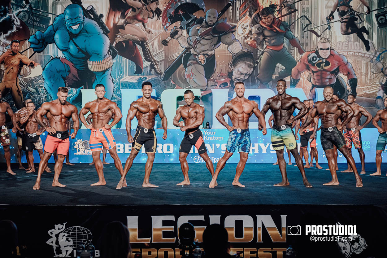 MEN’S PHYSIQUE. Photo & Video Production Studio #1