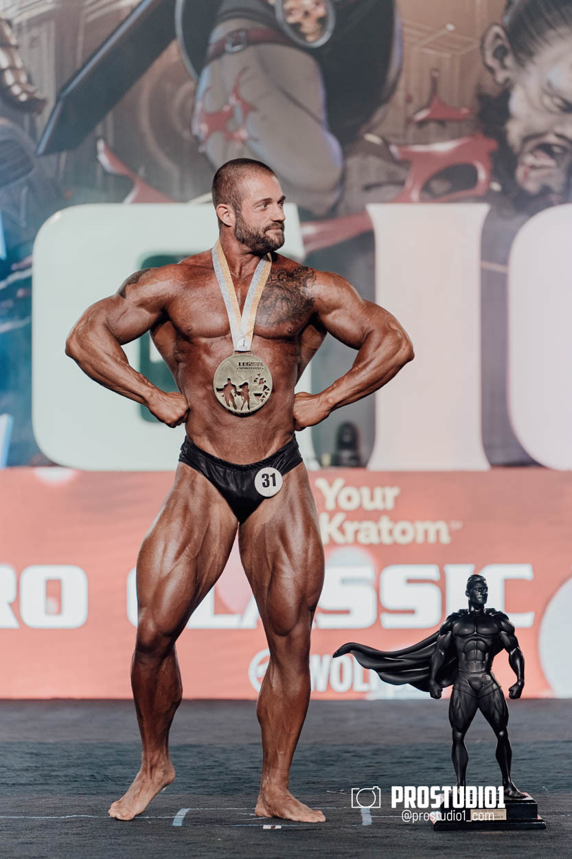 CLASSIC MEN’S PHYSIQUE. Photo & Video Production Studio #1