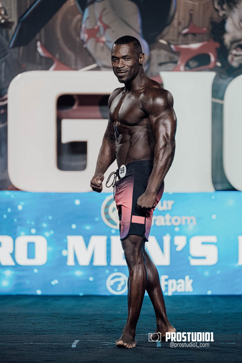 MEN’S PHYSIQUE. Photo & Video Production Studio #1