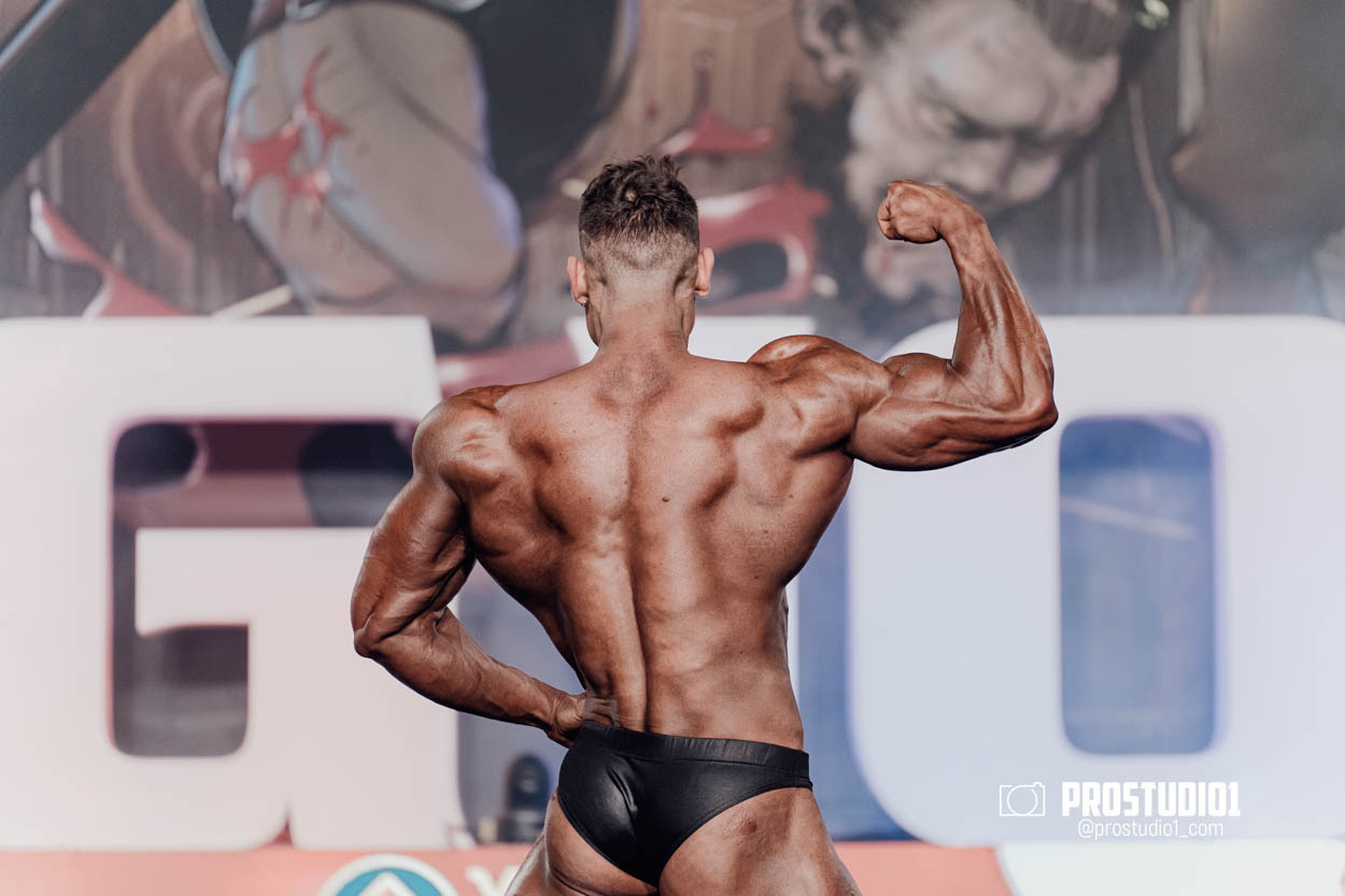 CLASSIC MEN’S PHYSIQUE. Photo & Video Production Studio #1