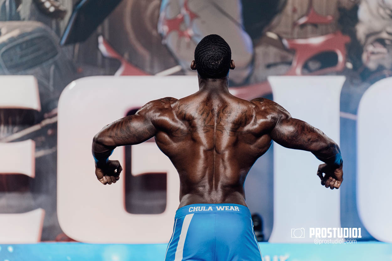 MEN’S PHYSIQUE. Photo & Video Production Studio #1