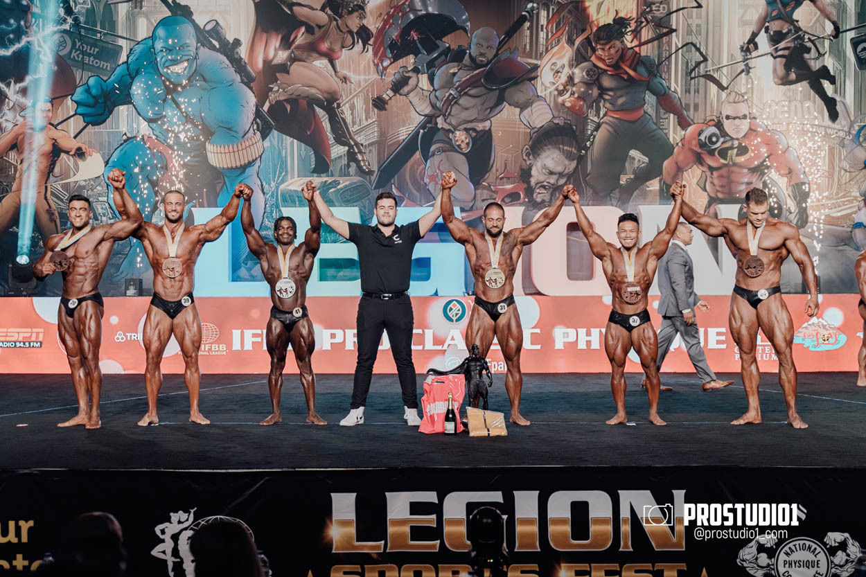 CLASSIC MEN’S PHYSIQUE. Photo & Video Production Studio #1