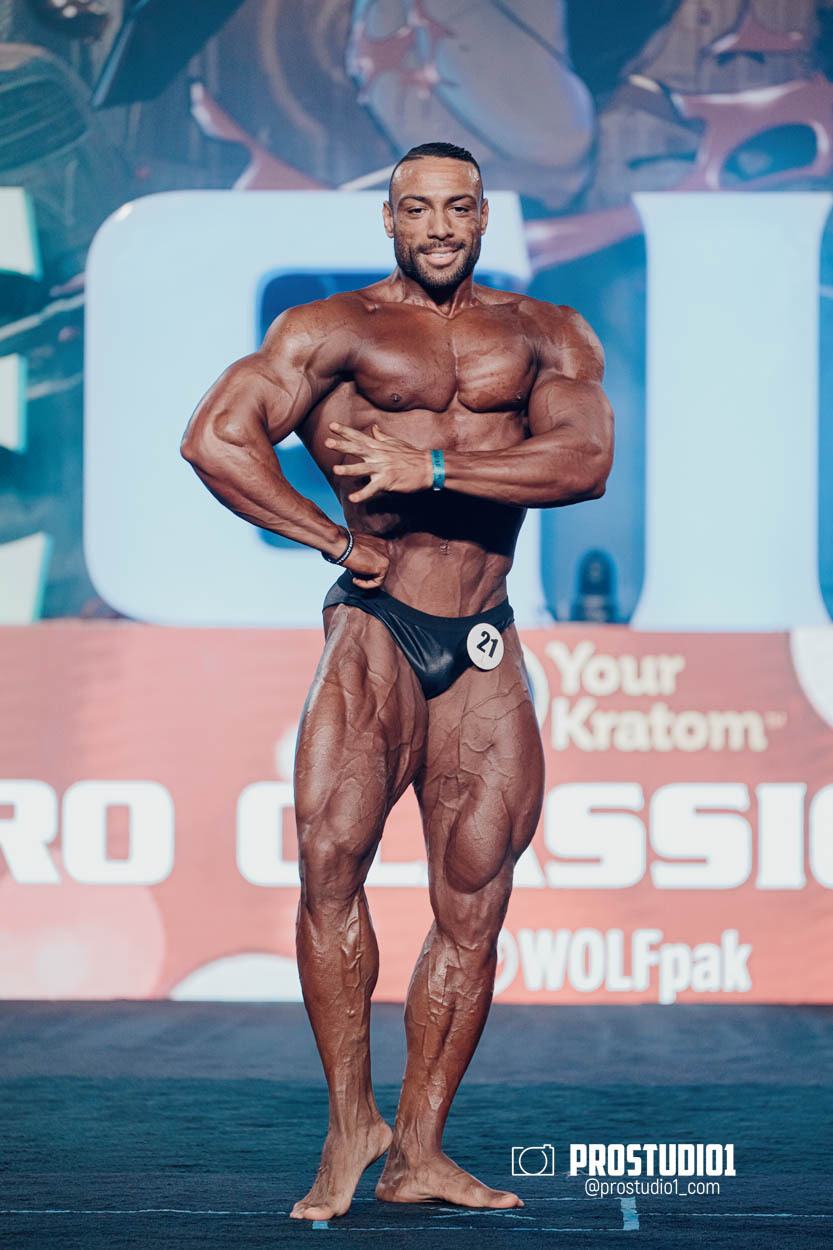 CLASSIC MEN’S PHYSIQUE. Photo & Video Production Studio #1
