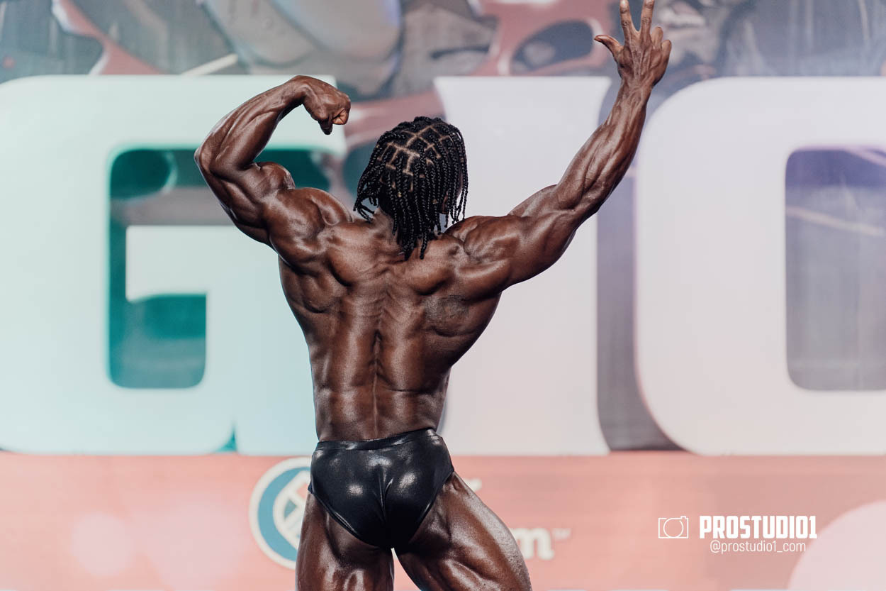 CLASSIC MEN’S PHYSIQUE. Photo & Video Production Studio #1