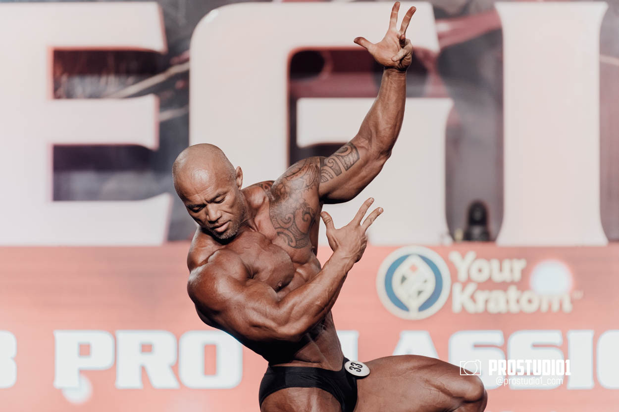 CLASSIC MEN’S PHYSIQUE. Photo & Video Production Studio #1