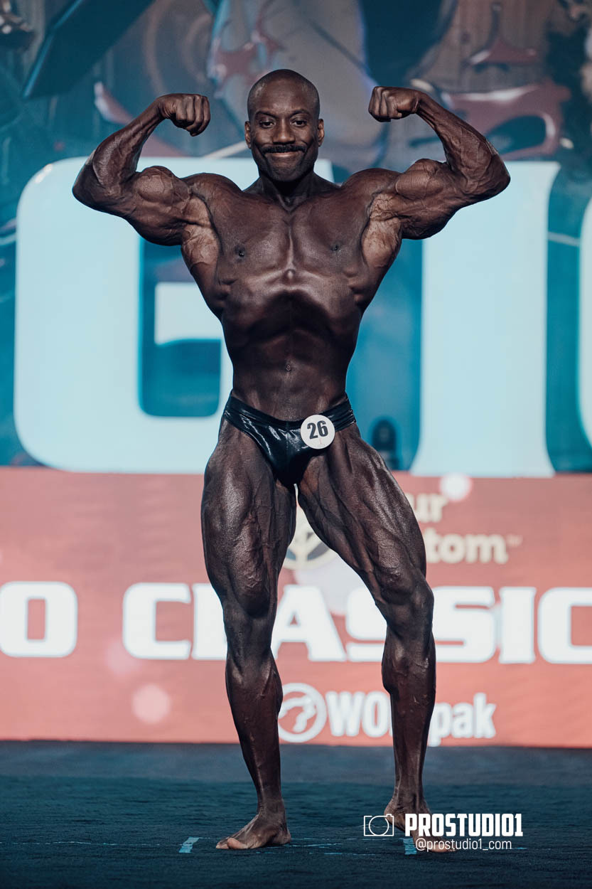 CLASSIC MEN’S PHYSIQUE. Photo & Video Production Studio #1
