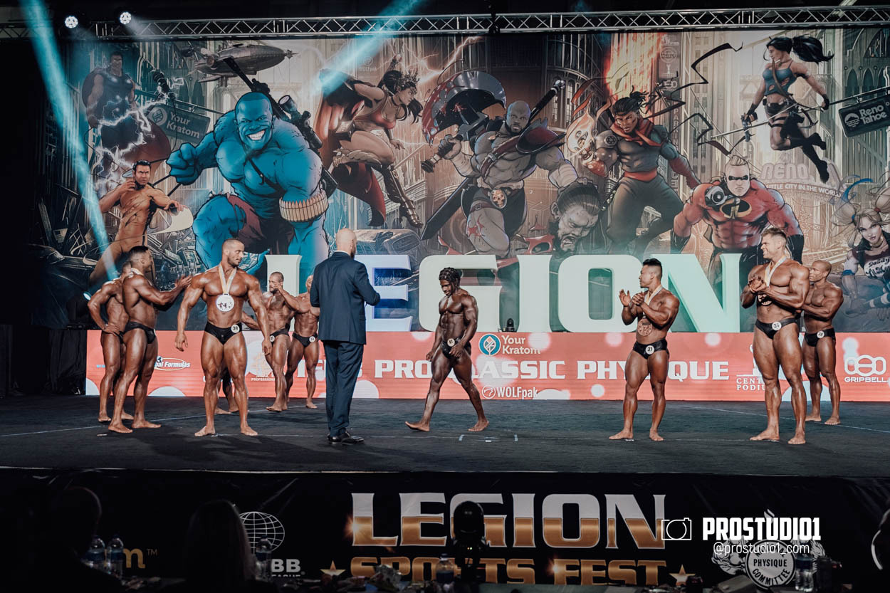 CLASSIC MEN’S PHYSIQUE. Photo & Video Production Studio #1