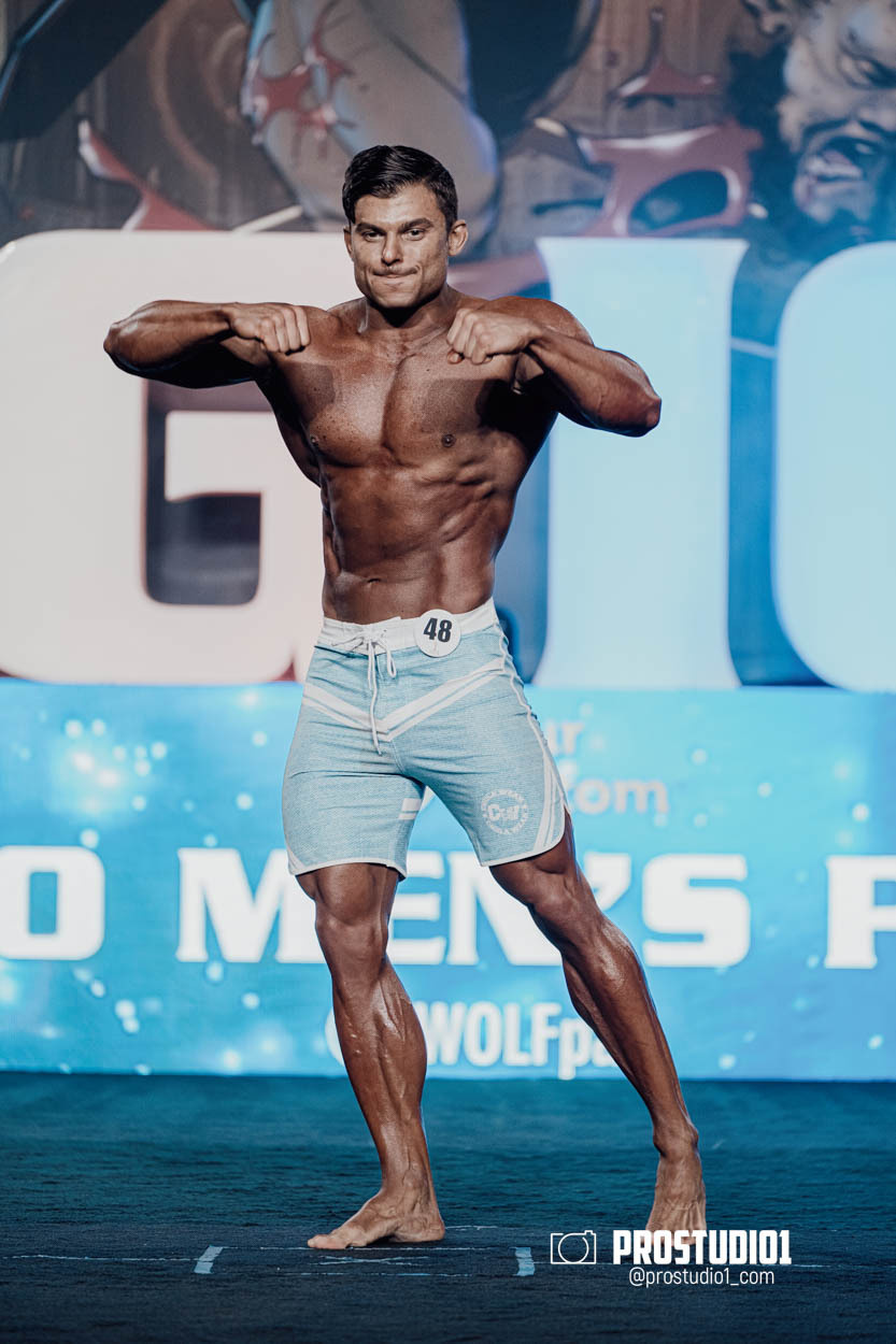 MEN’S PHYSIQUE. Photo & Video Production Studio #1