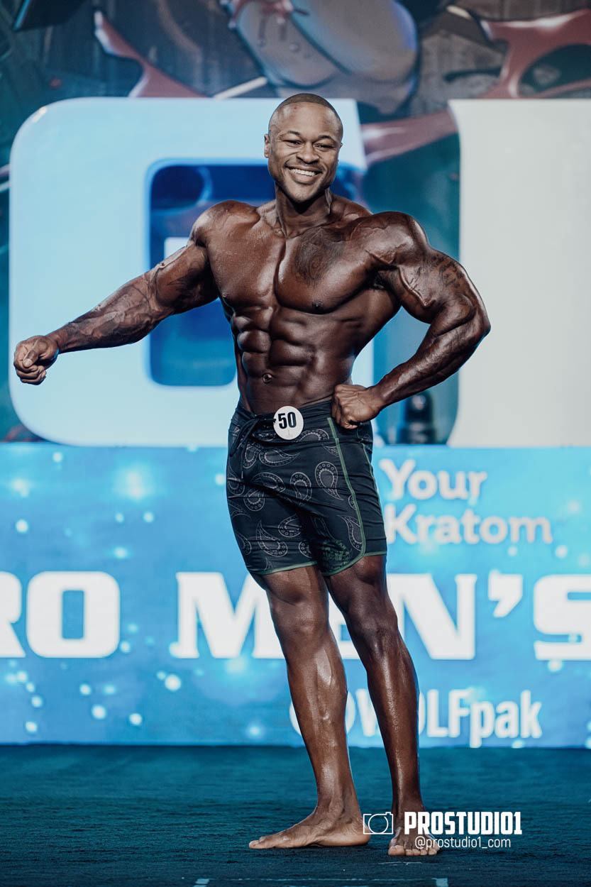 MEN’S PHYSIQUE. Photo & Video Production Studio #1