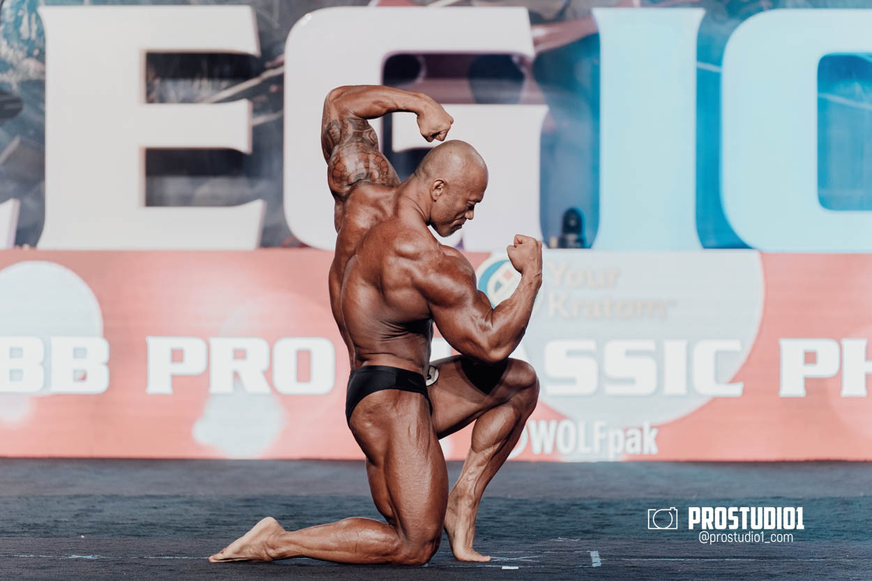 CLASSIC MEN’S PHYSIQUE. Photo & Video Production Studio #1