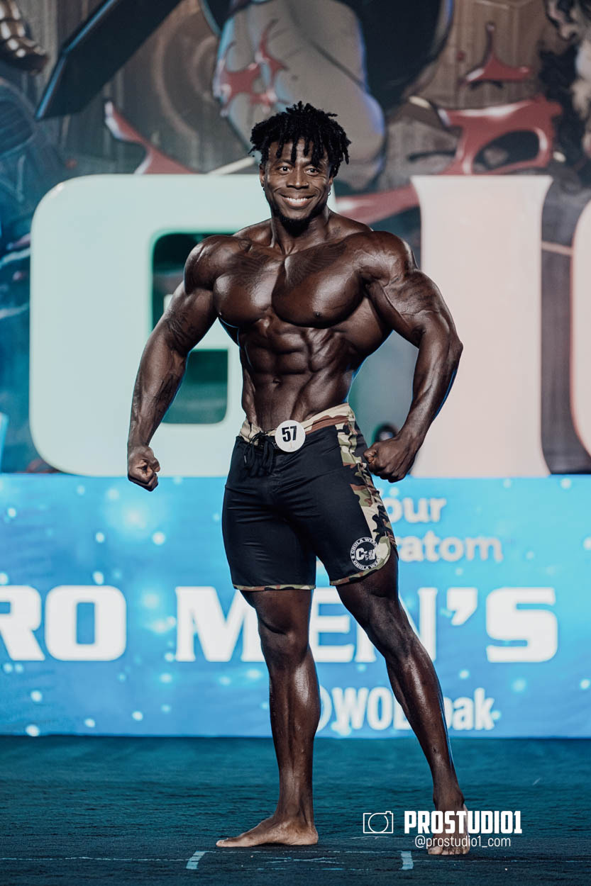 MEN’S PHYSIQUE. Photo & Video Production Studio #1