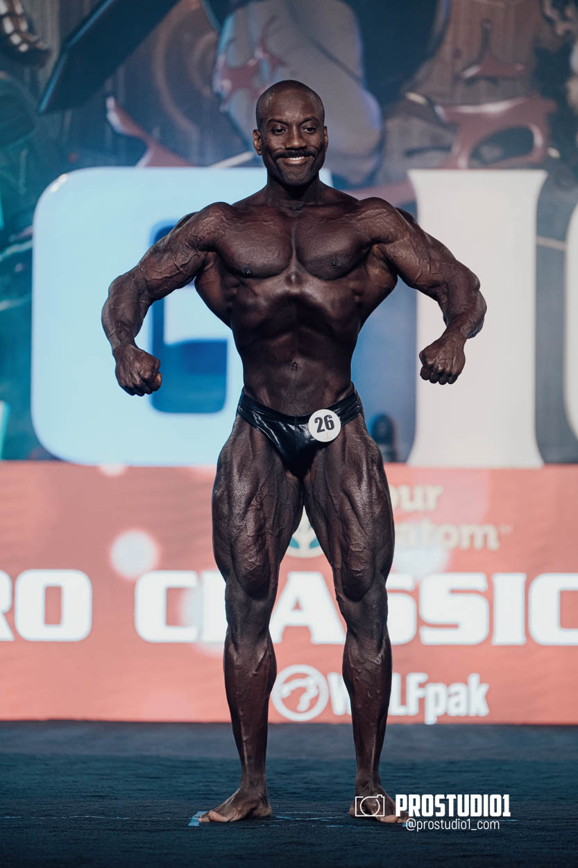 CLASSIC MEN’S PHYSIQUE. Photo & Video Production Studio #1