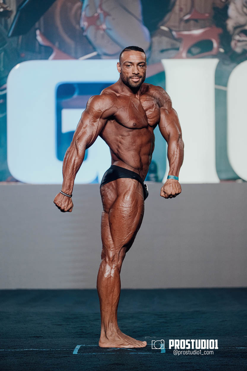 CLASSIC MEN’S PHYSIQUE. Photo & Video Production Studio #1