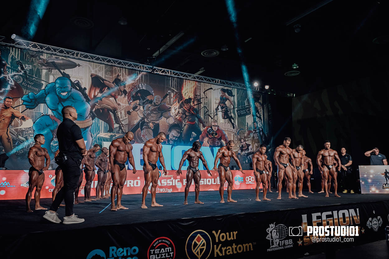 CLASSIC MEN’S PHYSIQUE. Photo & Video Production Studio #1