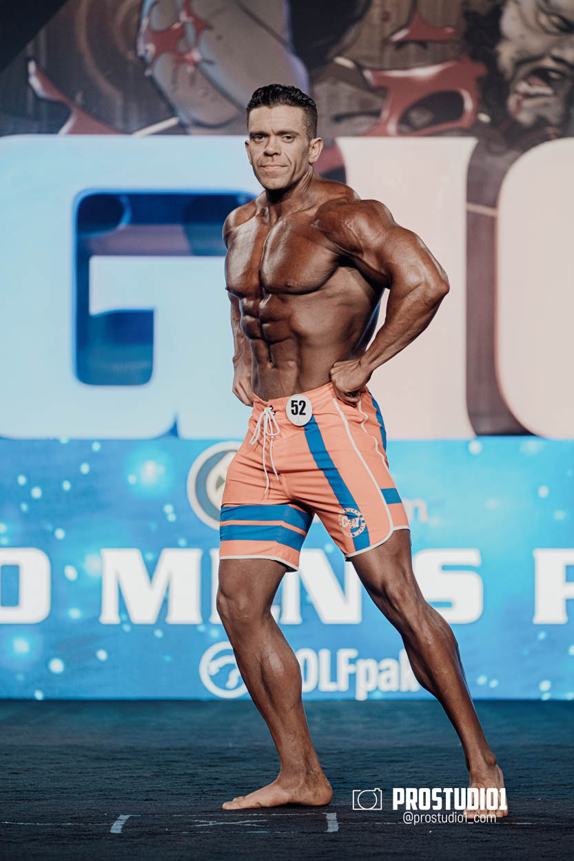 MEN’S PHYSIQUE. Photo & Video Production Studio #1