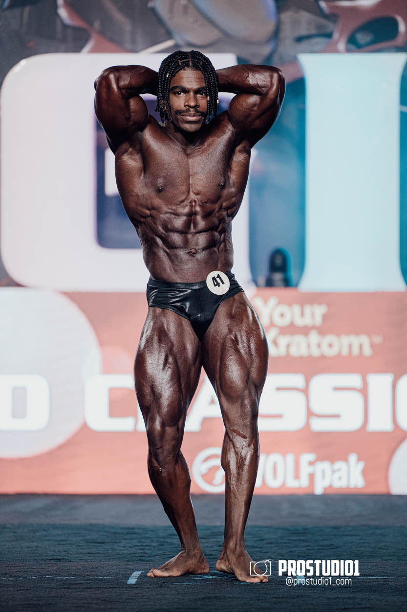 CLASSIC MEN’S PHYSIQUE. Photo & Video Production Studio #1