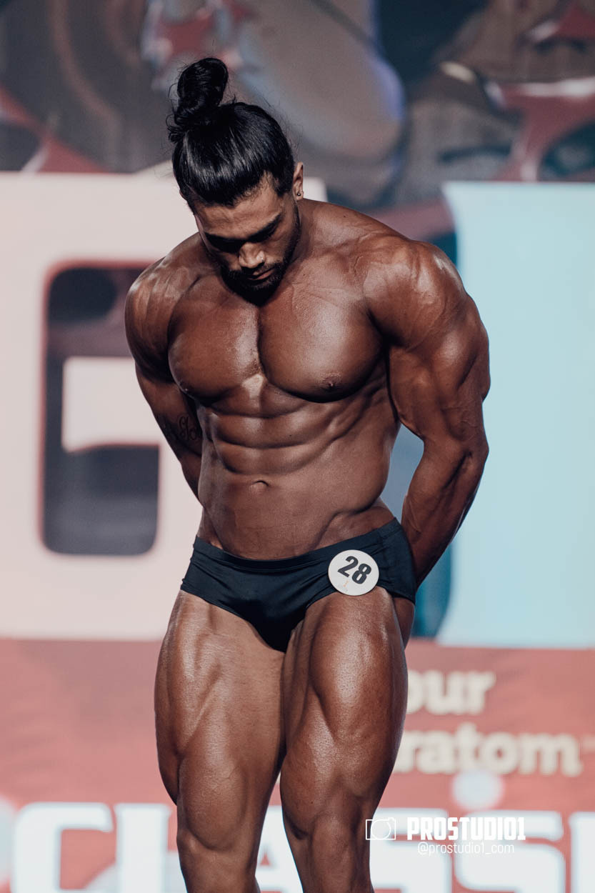 CLASSIC MEN’S PHYSIQUE. Photo & Video Production Studio #1