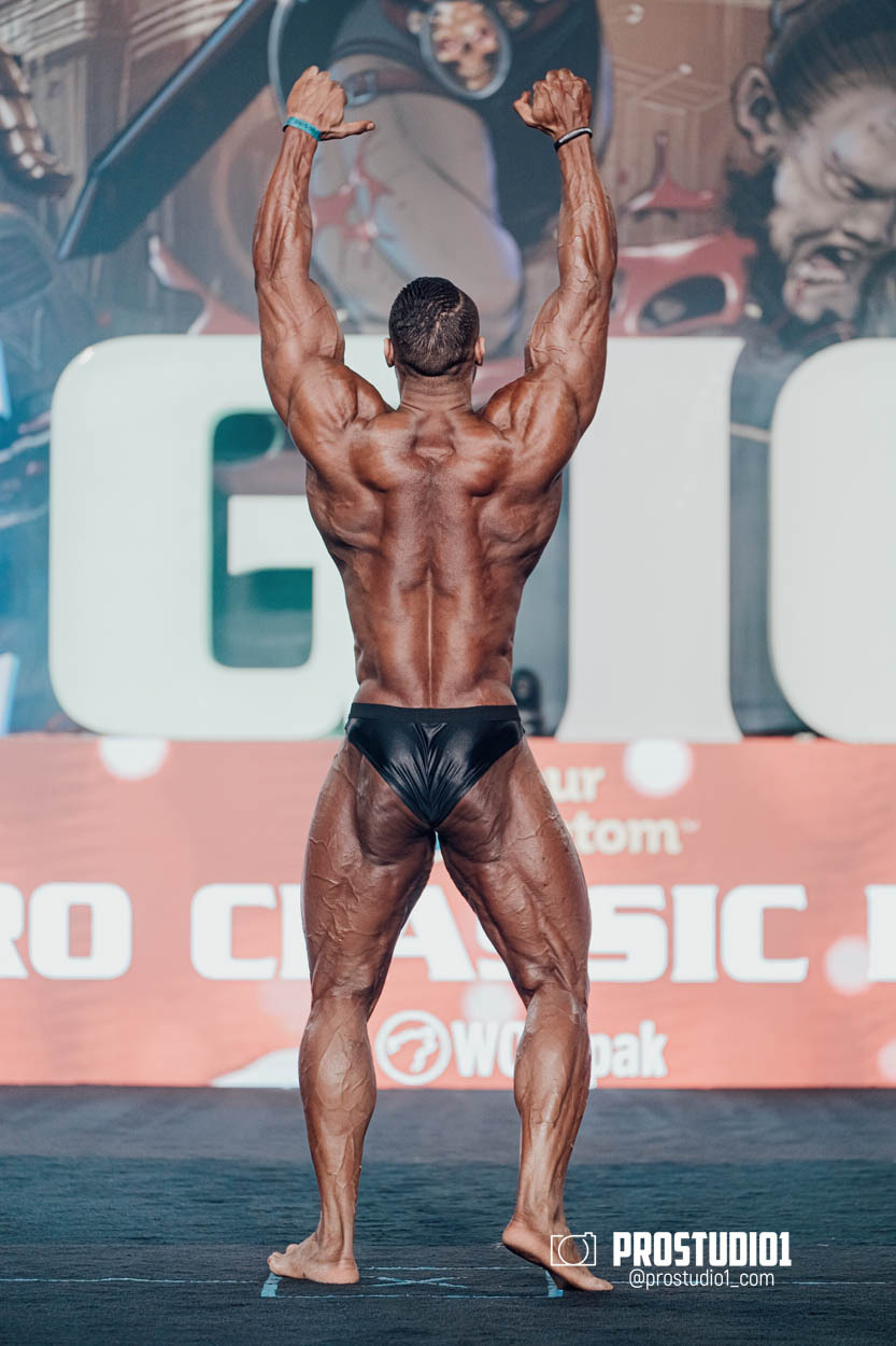CLASSIC MEN’S PHYSIQUE. Photo & Video Production Studio #1