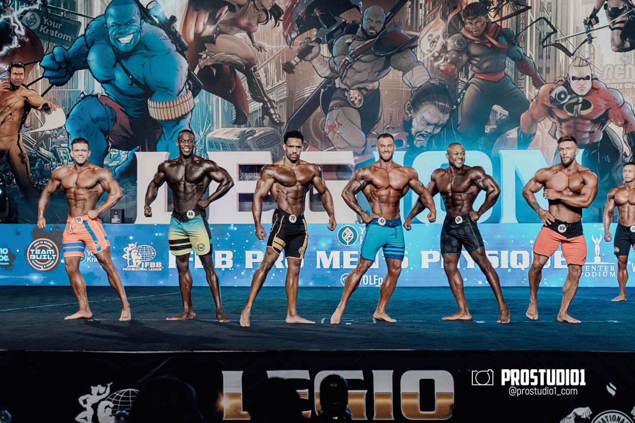 MEN’S PHYSIQUE. Photo & Video Production Studio #1