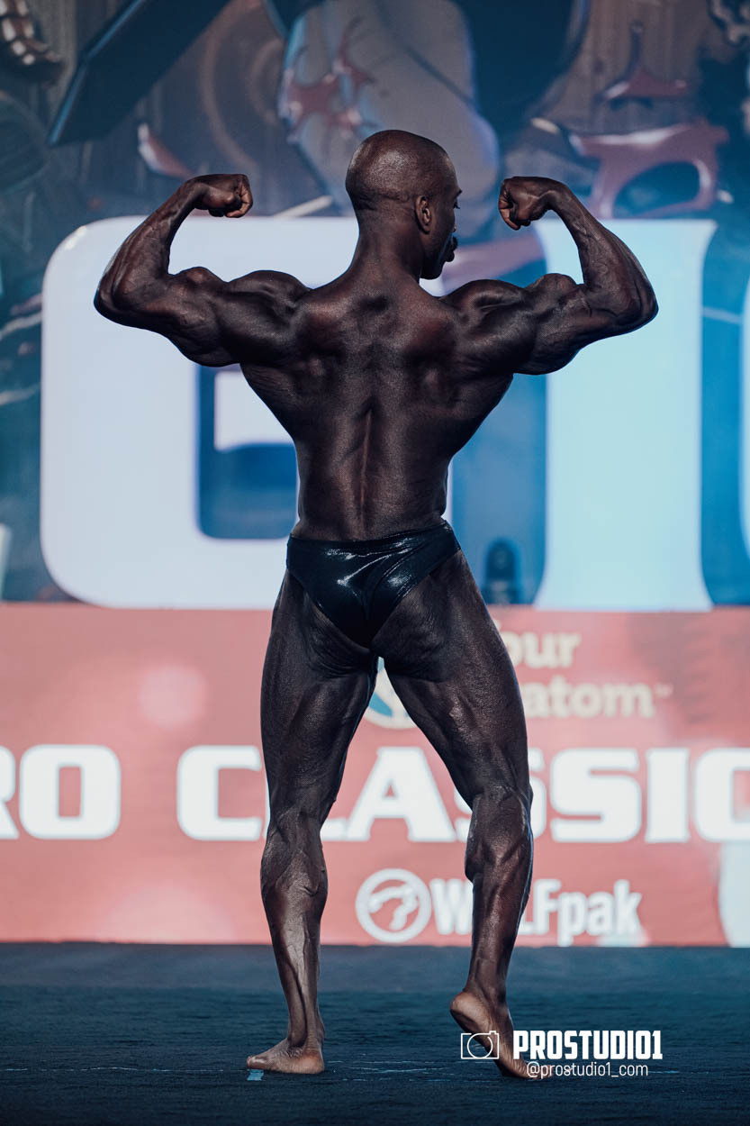 CLASSIC MEN’S PHYSIQUE. Photo & Video Production Studio #1
