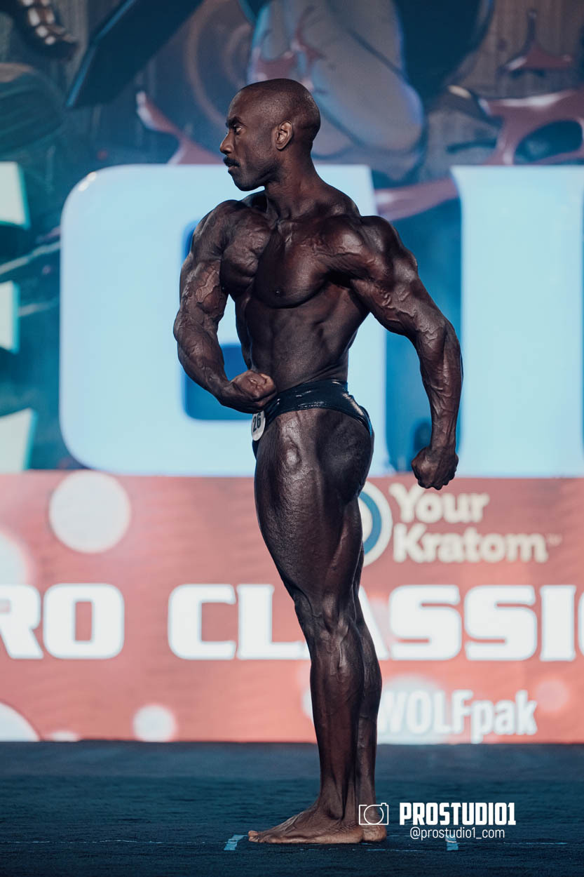 CLASSIC MEN’S PHYSIQUE. Photo & Video Production Studio #1