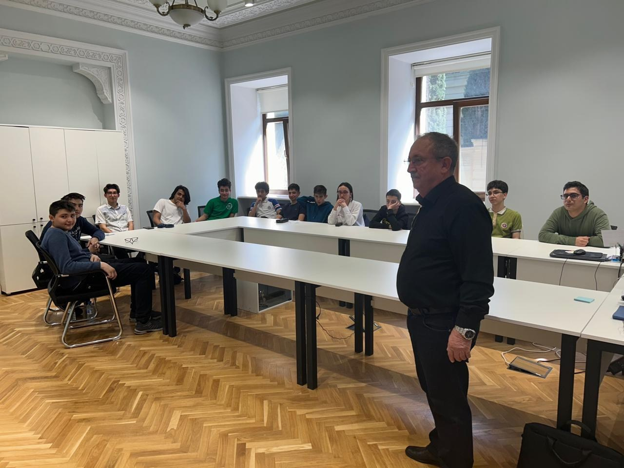 Beynəlxalq Astronomiya və Astrofizika Olimpiadasına hazırlıq dərsləri başlayıb. Həvəskar Astronomlar Cəmiyyəti — Astronomy.az