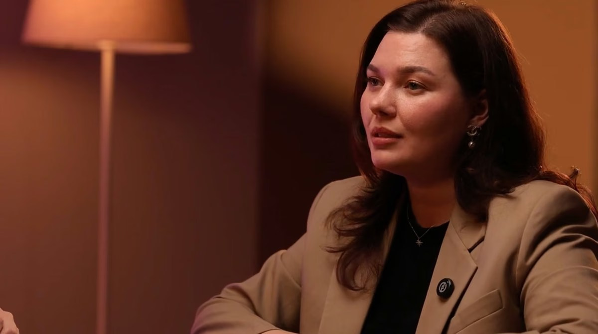 Corporate Podcast vs Video Interview: Which Is Better?