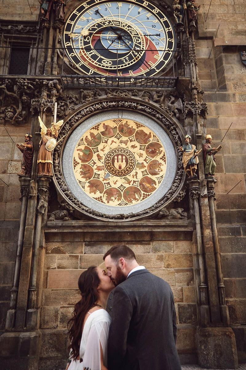 Pre-Dawn Sunrise Engagement Session in Prague
