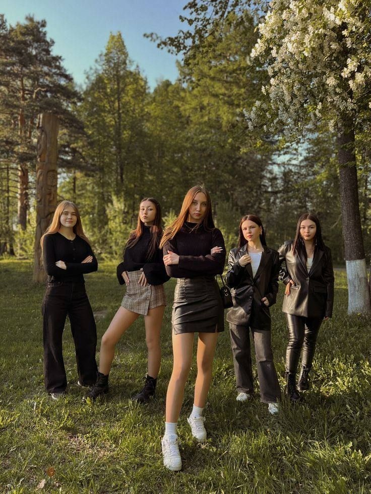 poze grup liceu Moldovaгрупповое фото лицей Молдоваfoto clasă Chișinăuфото класса Кишиневpoze colegi absolvireвыпускной класс фотоalbum grup școlar Moldovaгрупповой альбом Молдоваpoze promoție liceu