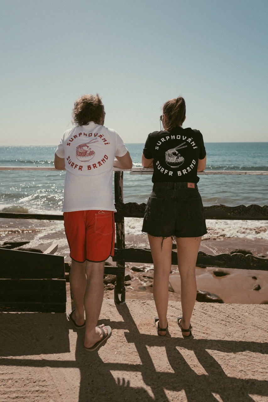 Travel and lifestyle fotografka. Dana Lišková — Empatická fotografka | Introspektivní umělkyně | Neurodivergentní koučka| Zakladatelka Artepy.cz