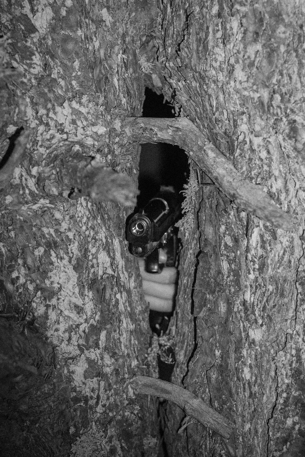 “The black night calls my name”. Anna Guseva | Visual artist