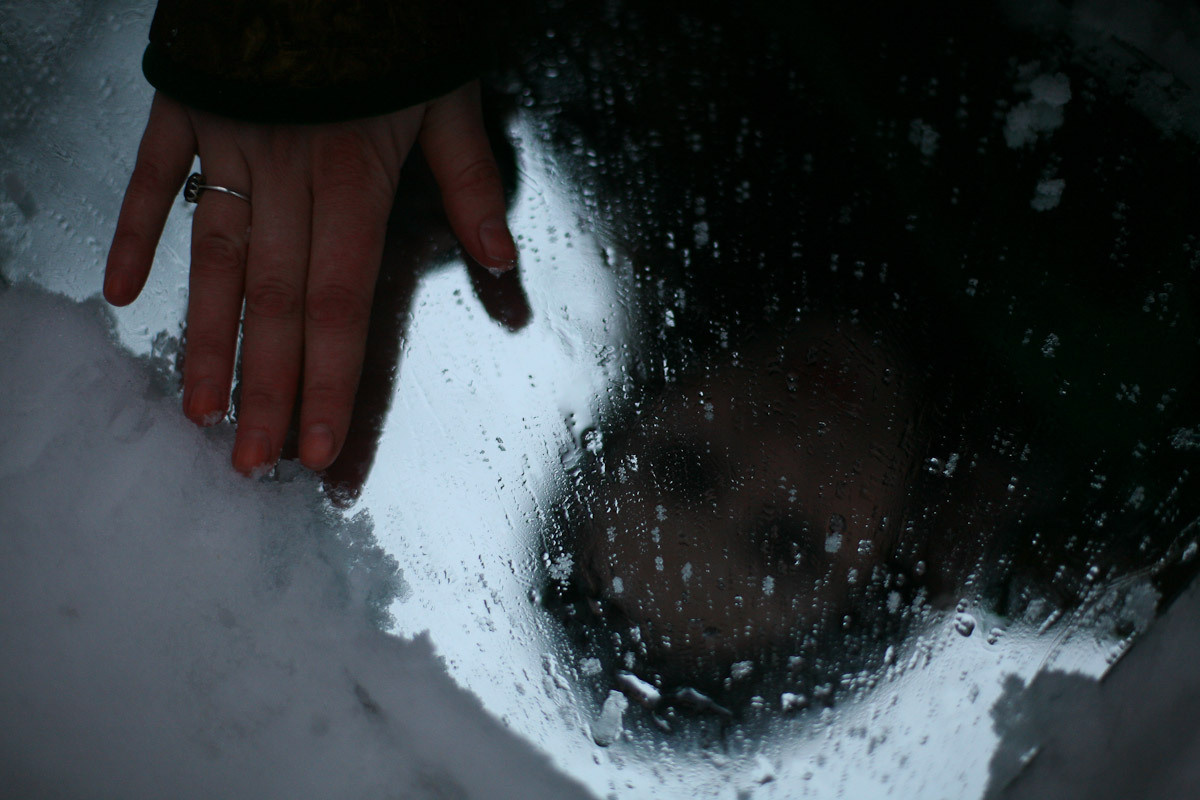 Люда и яблоки старой зимы. Виктория Дини. Арт-фотография