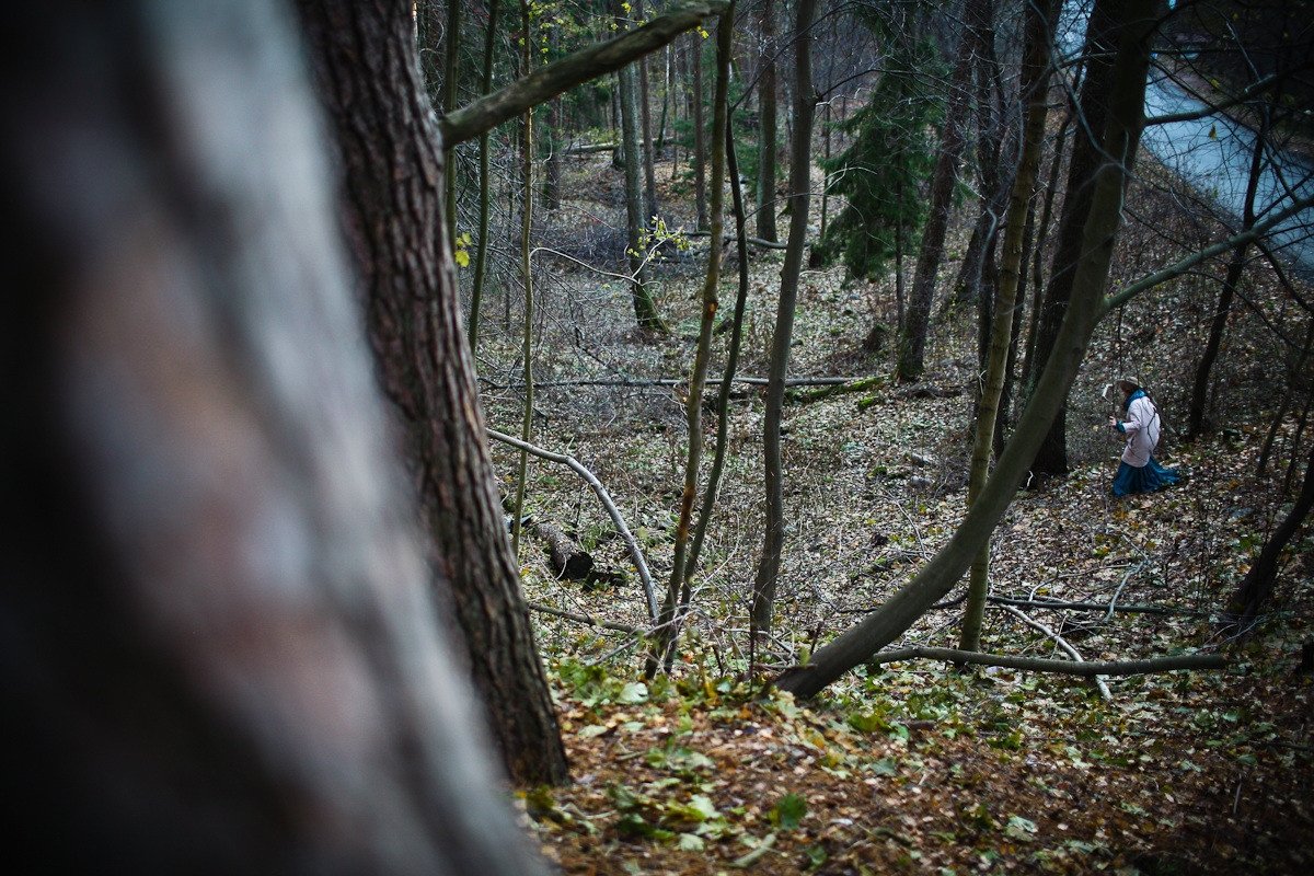 Natalie, woman of forest and sea. Victoria Dini. Art photography in London / Folkestone, UK