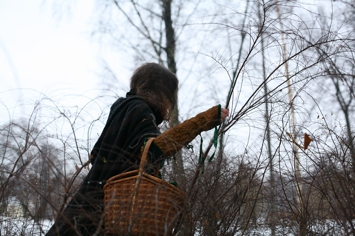 Люда и яблоки старой зимы. Виктория Дини. Арт-фотография