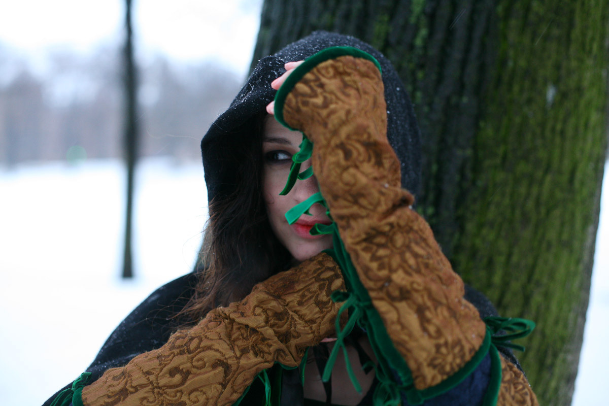 Люда и яблоки старой зимы. Виктория Дини. Арт-фотография