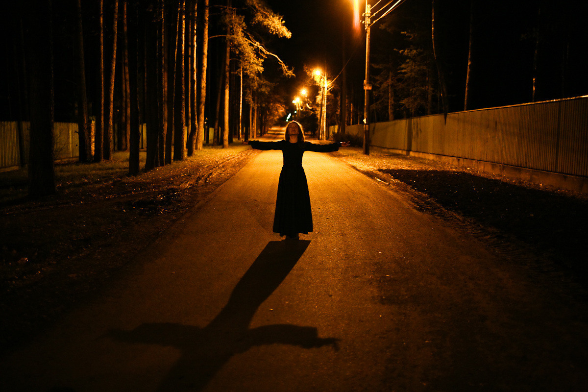 Natalie, woman of forest and sea. Victoria Dini. Art photography in London / Folkestone, UK