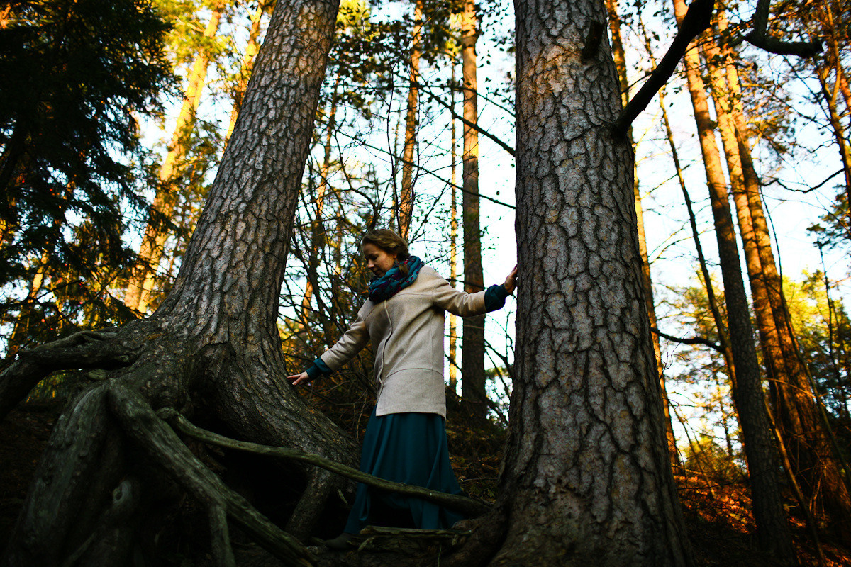 Natalie, woman of forest and sea. Victoria Dini. Art photography in London / Folkestone, UK