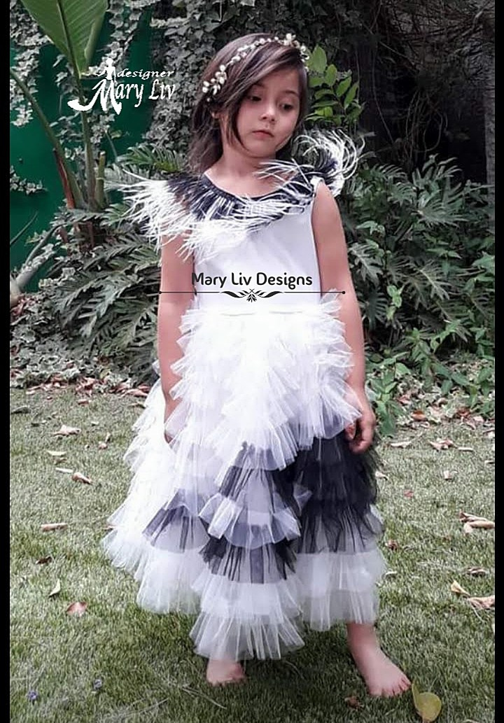 שמלה " Liana ". מרי ליב, מעצבת שמלות בתפירה אישית