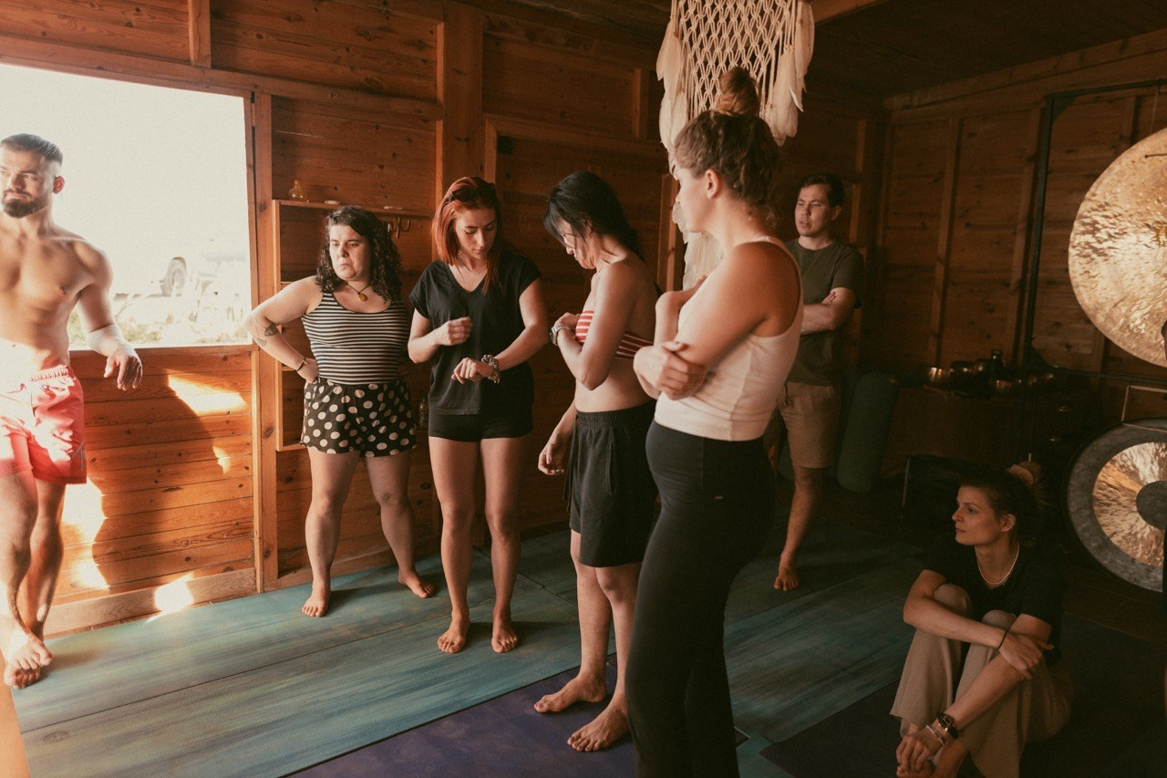 Travel and lifestyle fotografka. Dana Lišková — Empatická fotografka | Introspektivní umělkyně | Neurodivergentní koučka| Zakladatelka Artepy.cz