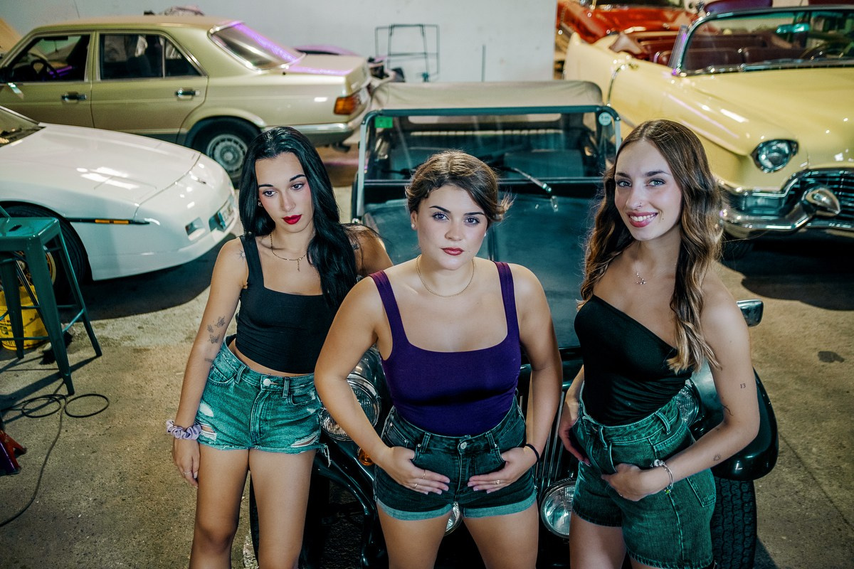 Aquí no se arreglan coches, se resucitan leyendas…