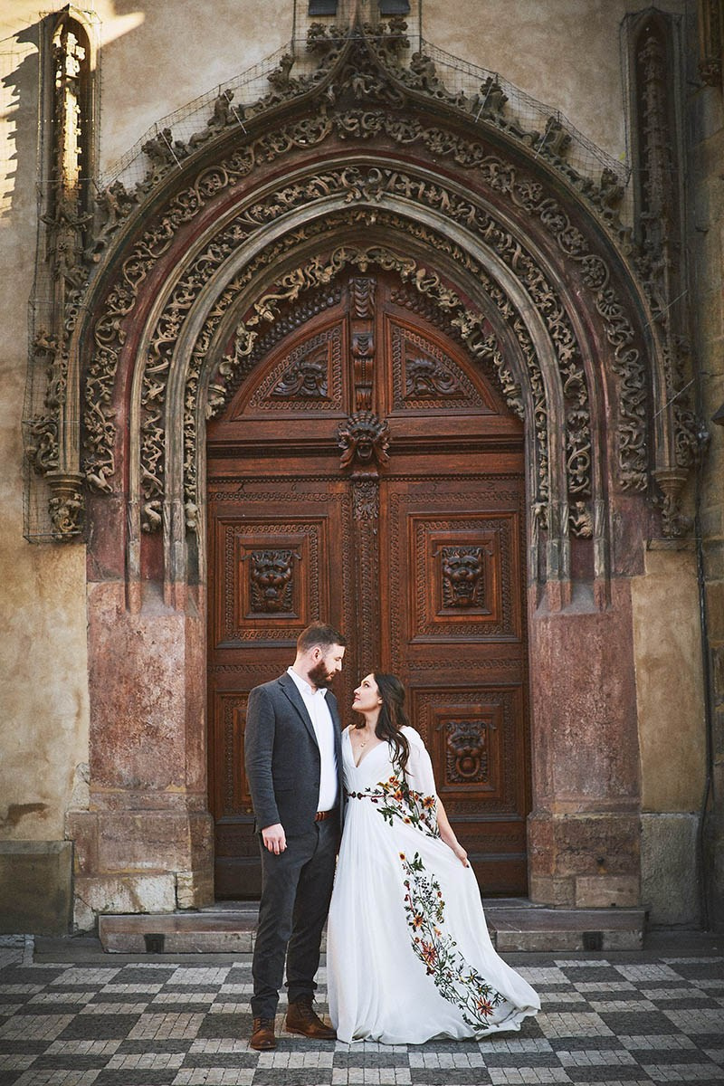 Pre-Dawn Sunrise Engagement Session in Prague
