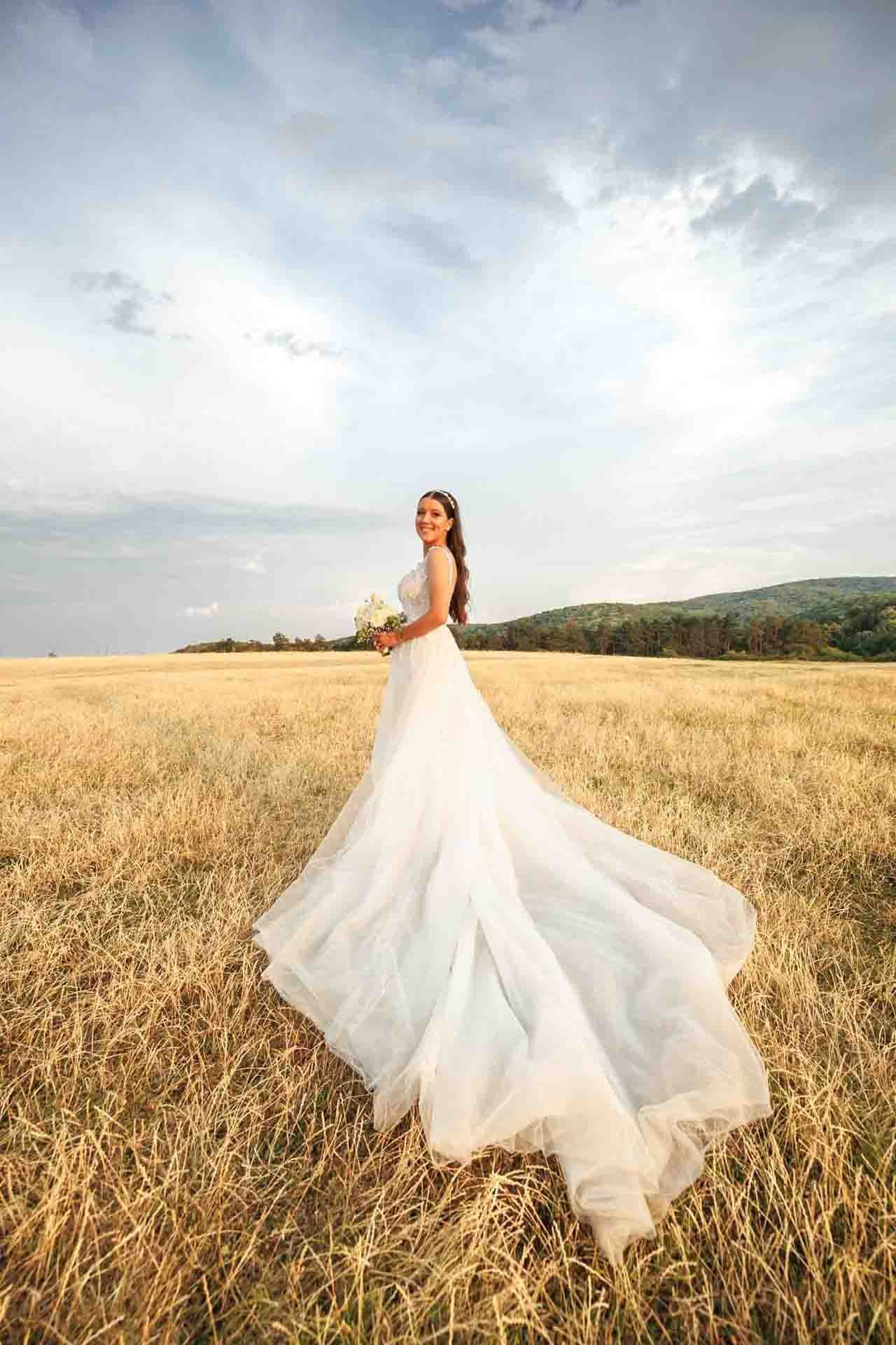 Mlada u prirodi - lokacije za slikanje venčanja Novi Sad i okolina