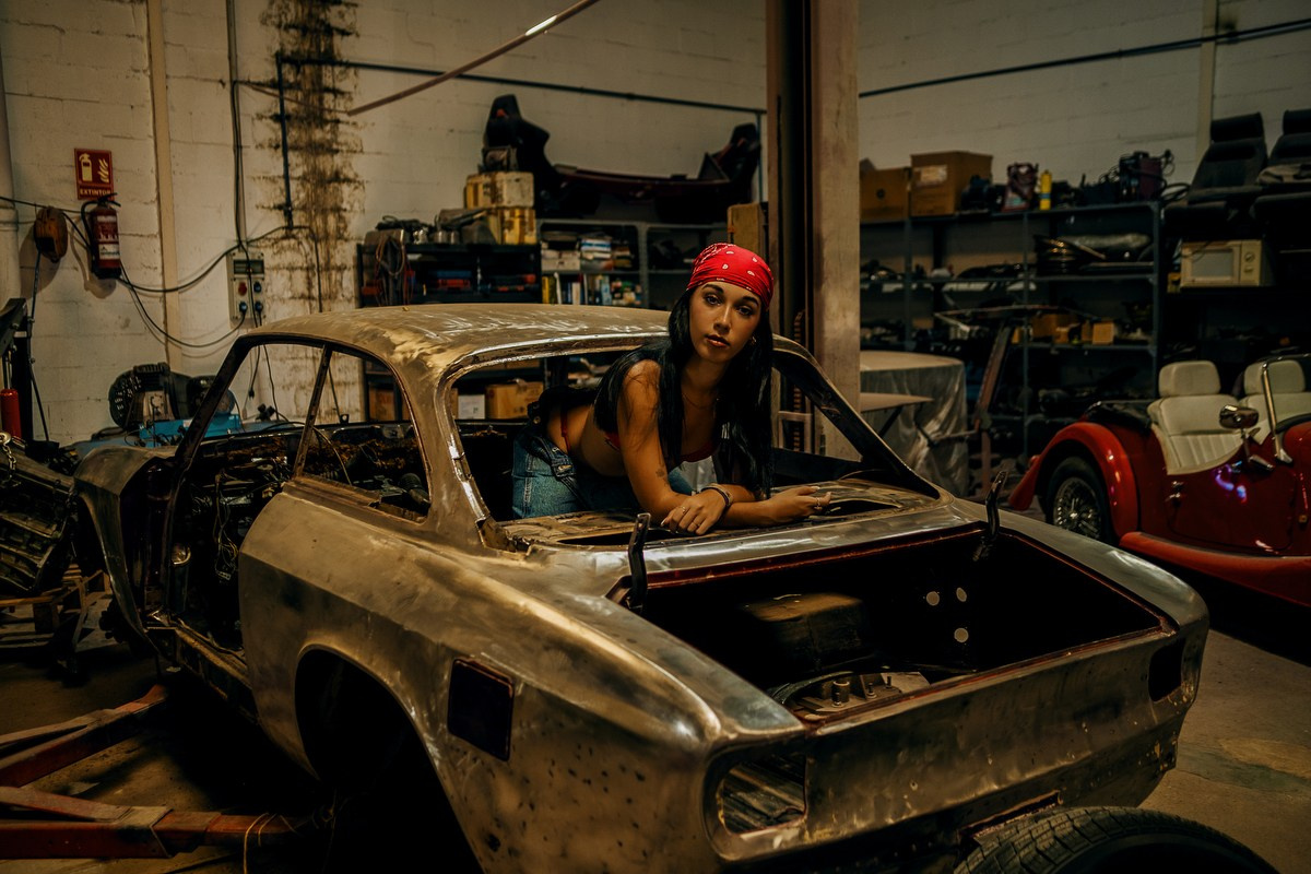 Aquí no se arreglan coches, se resucitan leyendas…