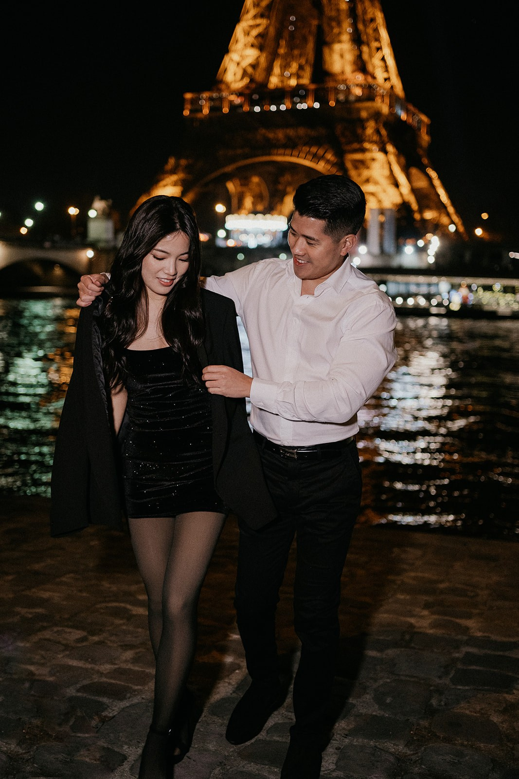 Engagement photo-shoot. Photographer in Paris Yulia Shkadina | Couples, engagement, pre-wedding, individual photo-shoots in Paris at the best locations